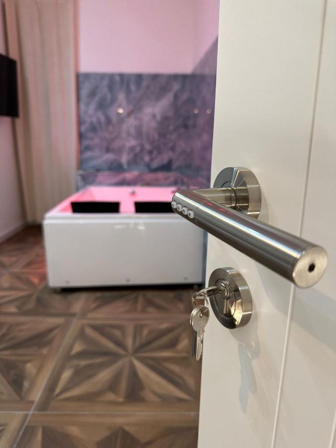 San Ferdinando Suite Room Naples Exterior photo